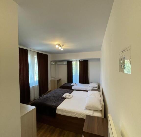 اتاق استاندارد سه نفره, Motel & Restaurant Dar