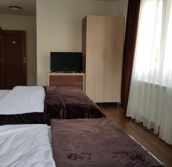 اتاق استاندارد سه نفره, Motel & Restaurant Dar