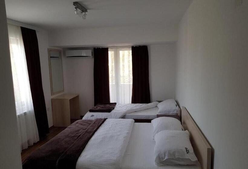 اتاق استاندارد سه نفره, Motel & Restaurant Dar