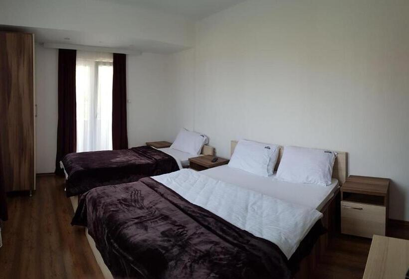 اتاق استاندارد سه نفره, Motel & Restaurant Dar