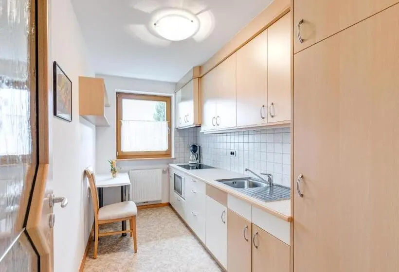 Huoneisto 1 Makuuhuone Näkymä, Pension Haus Am See