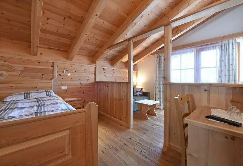 سوییت جونیور, Agriturismo Soleseid