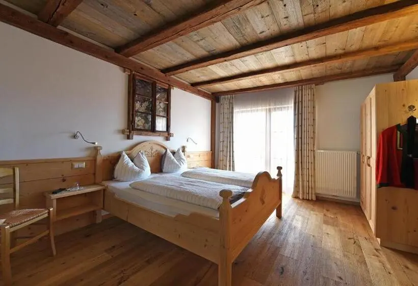 اتاق لوکس با بالکن, Agriturismo Soleseid