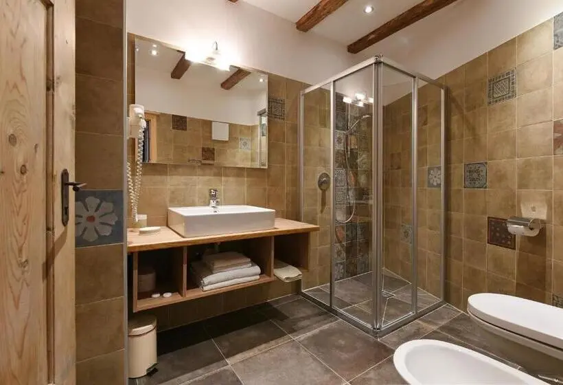 اتاق لوکس با بالکن, Agriturismo Soleseid