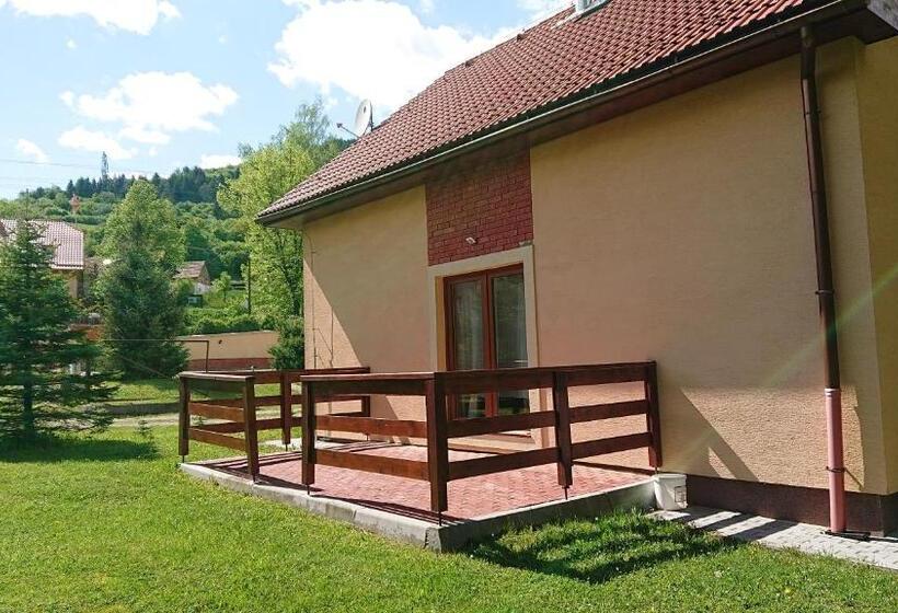 خانه 4 خوابه, Penzion Pod Vlkolíncom