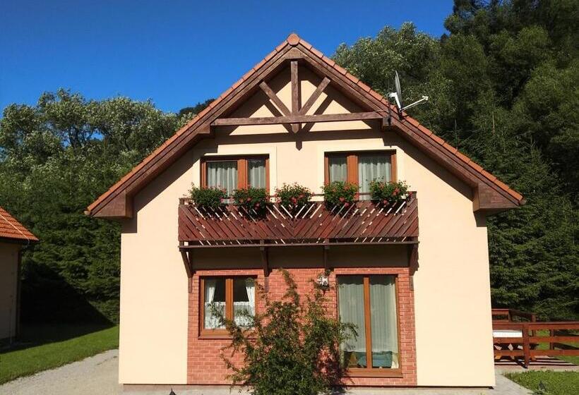 خانه 4 خوابه, Penzion Pod Vlkolíncom