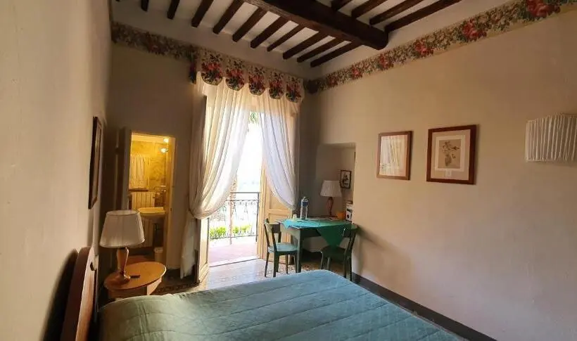 ルームシェアのワンベッド, Soggiorno Dimora Del Grifo