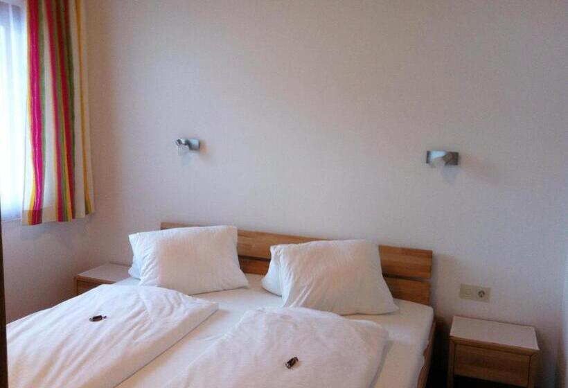 1 Sovrums Lägenhet med Balkong, Ahlhof