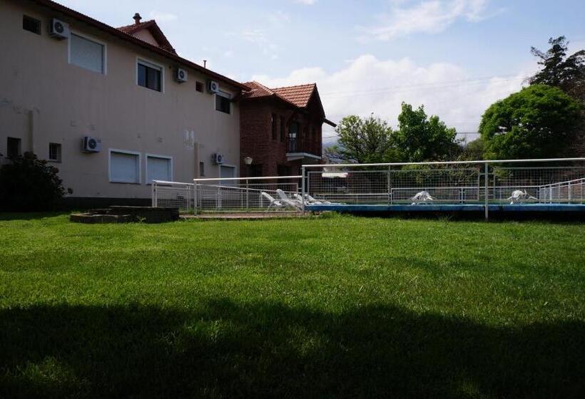 غرفة قياسية رباعية, Mirasierras