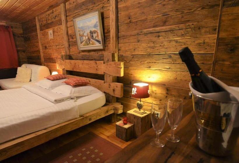 スーペリアールーム, Les Chambres Et Roulottes Des Noisetiers