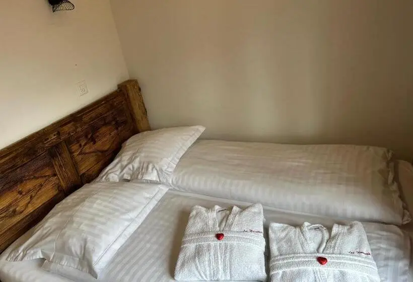 スタンダードルーム, Les Chambres Et Roulottes Des Noisetiers