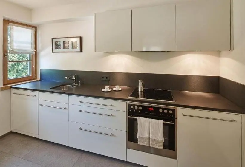 バルコニー付き１ベッドルームアパートメント, Residence Villa Al Sole