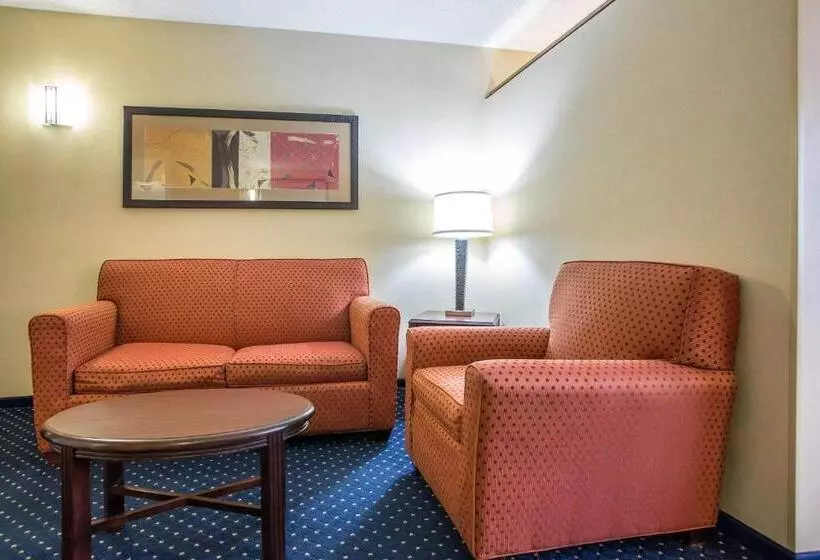 キングサイズベッドのスタンダードルーム, Howard Johnson By Wyndham Merrillville