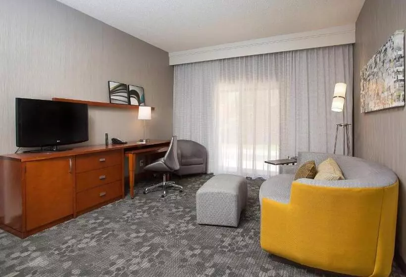 キングサイズベッドのスタンダードルーム, Courtyard By Marriott Boston Westborough