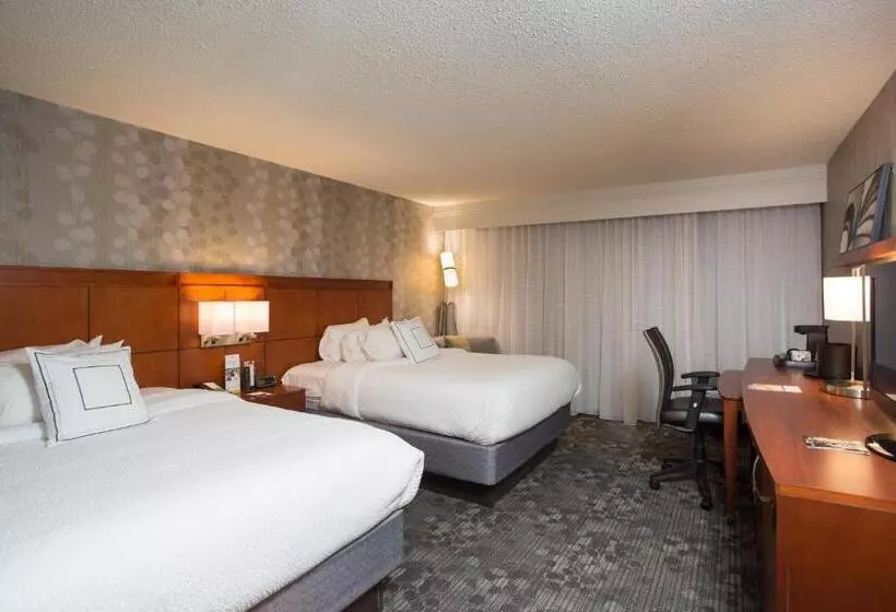 ２ダブルベッドのスタンダードルーム, Courtyard By Marriott Boston Westborough