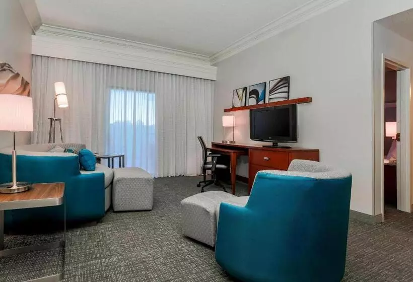 キングサイズベッドのスイートルーム, Courtyard By Marriott Orlando Lake Mary North