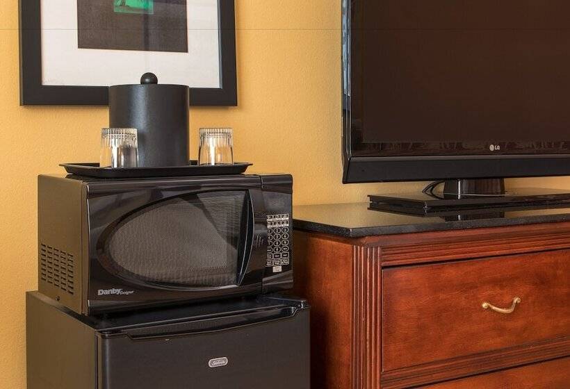 اتاق استاندارد با 2 تخت دوبل, Courtyard Hartford Manchester