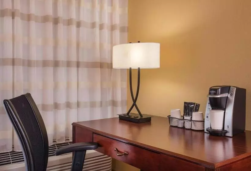 Executive-huone King-vuode, Courtyard Hartford Manchester
