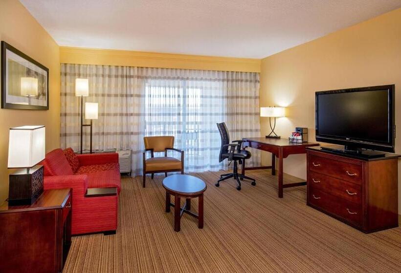 سوئیت 2 خوابه, Courtyard Hartford Manchester