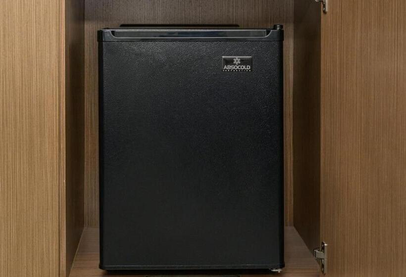 غرفة قياسية سرير كينج, Courtyard By Marriott Lynchburg