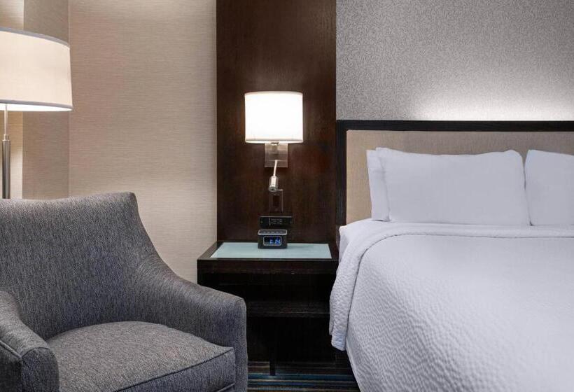 اتاق اجرایی با تخت بزرگ, Courtyard New York Manhattan/times Square