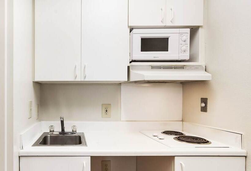 ダブルベッドのスタンダードスタジオ, Hometowne Studios By Red Roof Colorado Springs Airport