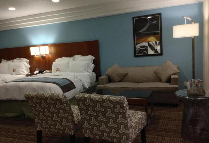 标准工作室, Doubletree By Hilton Chatsworth