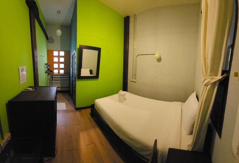 اتاق اکونومی, Mi Casa Thaphae Chiang Mai