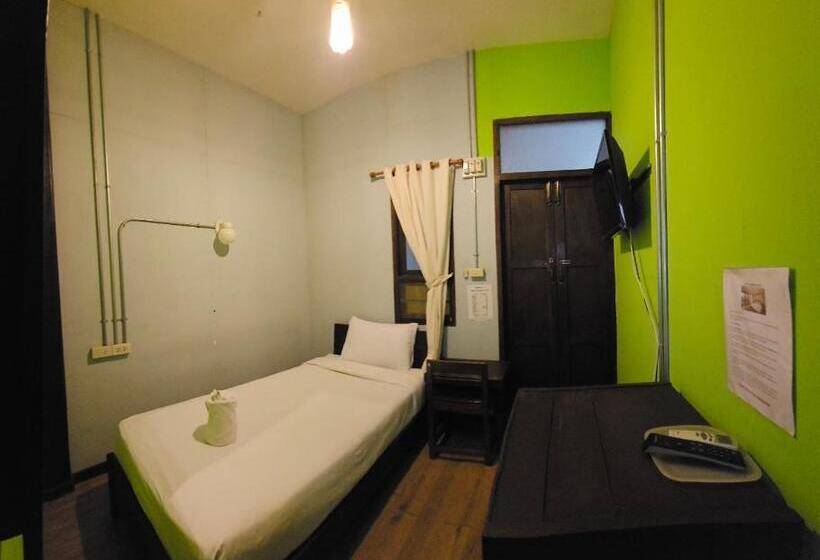 اتاق اکونومی, Mi Casa Thaphae Chiang Mai