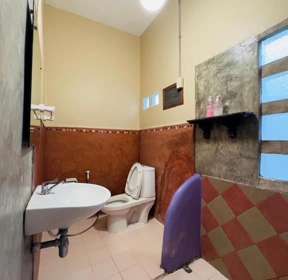 اتاق خانوادگی, Mi Casa Thaphae Chiang Mai