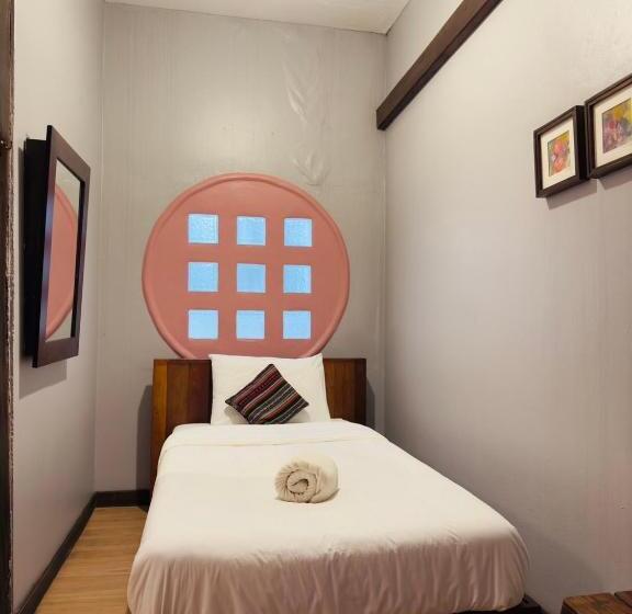 اتاق خانوادگی, Mi Casa Thaphae Chiang Mai