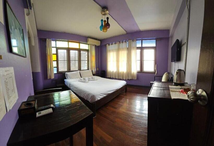 اتاق استاندارد, Mi Casa Thaphae Chiang Mai