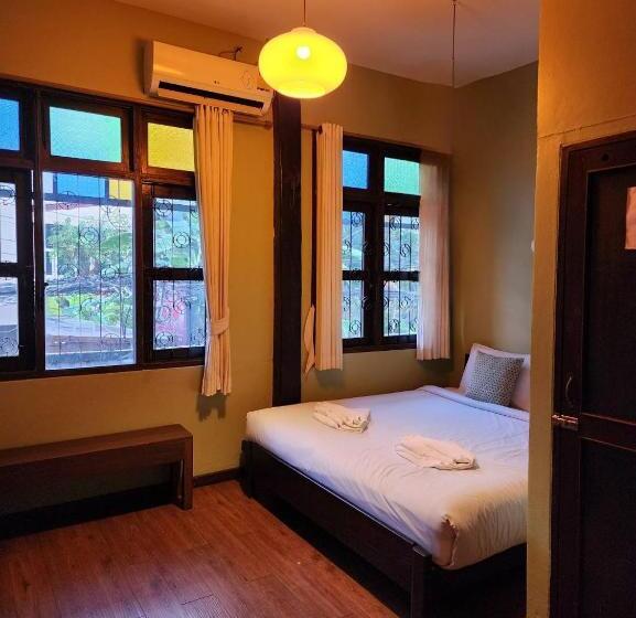 اتاق استاندارد, Mi Casa Thaphae Chiang Mai