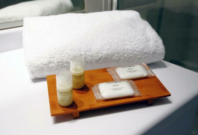 Номер Стандарт, Le Manoir