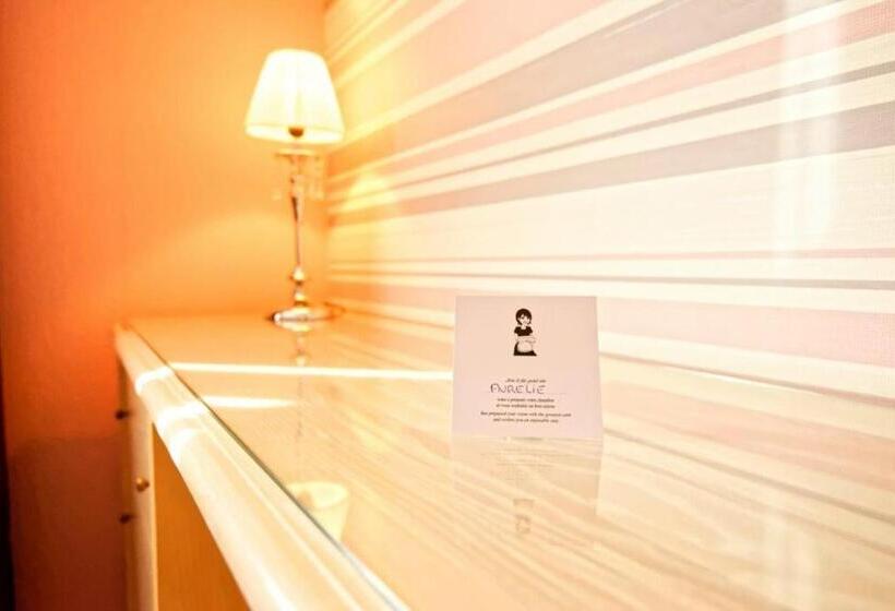 Номер Стандарт, Le Manoir