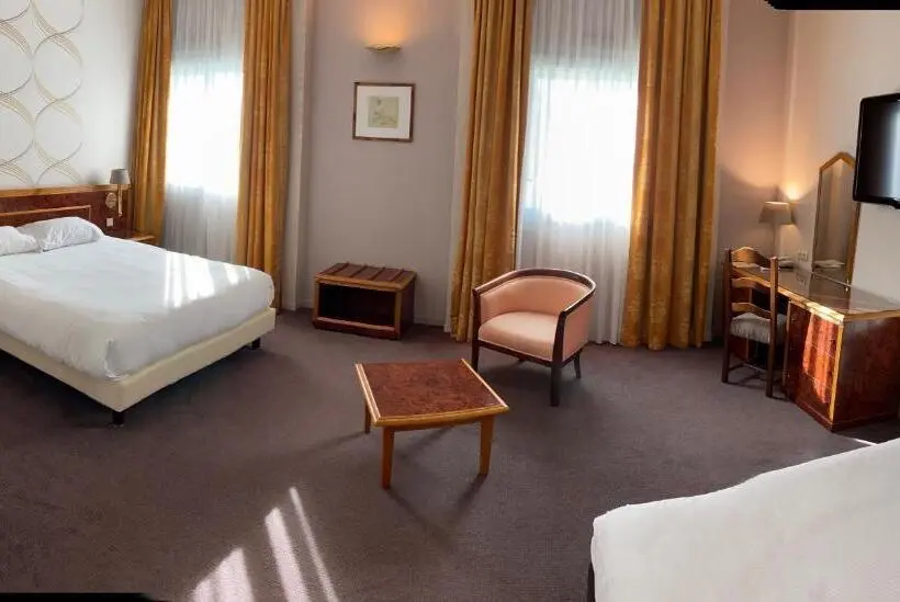 ファミリールーム, Le Manoir