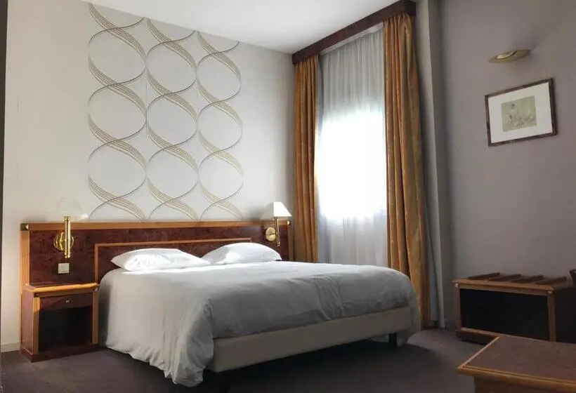 ファミリールーム, Le Manoir