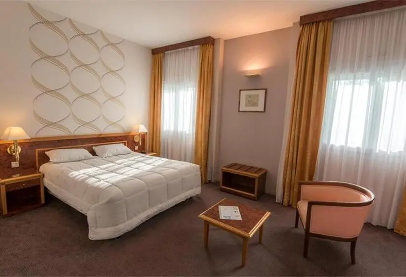 ファミリールーム, Le Manoir