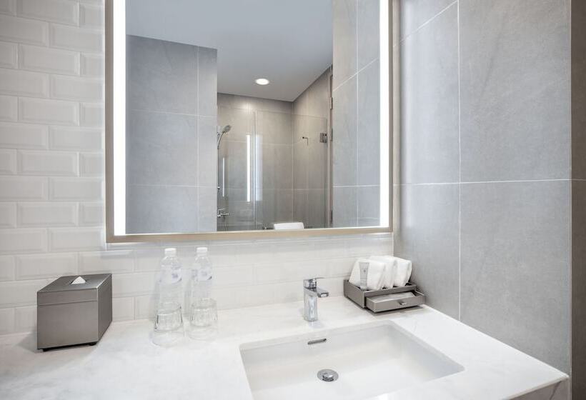 Studio Standard, Staybridge Suites Bangkok Thonglor An Ihg