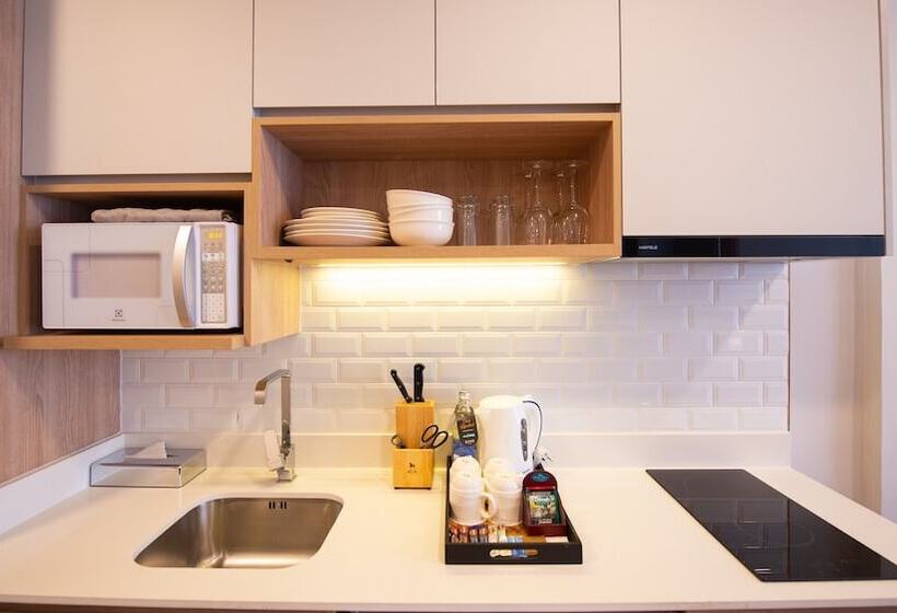 Studio Standard Pat Dublu, Staybridge Suites Bangkok Thonglor An Ihg