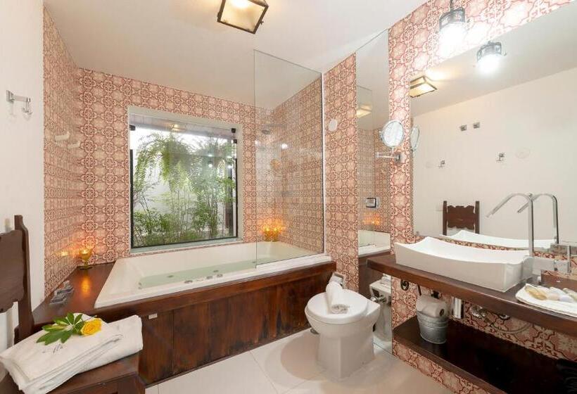 Люкс Deluxe Кровать Кинг, Alma