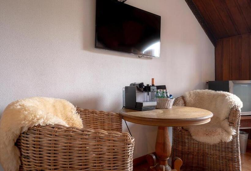 Presidential Suite, Alma