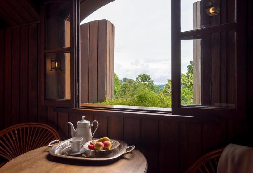 Люкс Deluxe Кровать Кинг, Alma