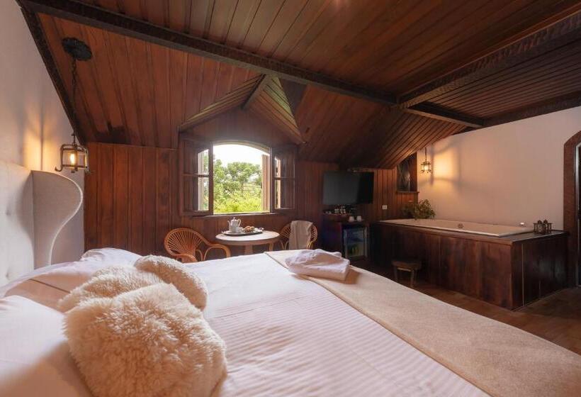 Люкс Deluxe Кровать Кинг, Alma