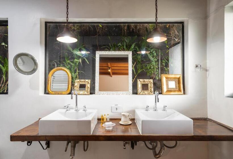 Номер Стандарт, Alma