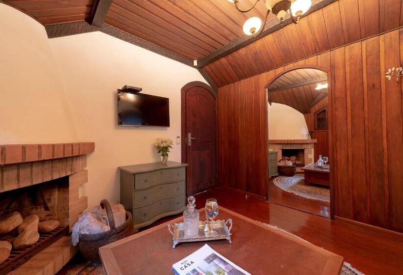 Presidential Suite, Alma