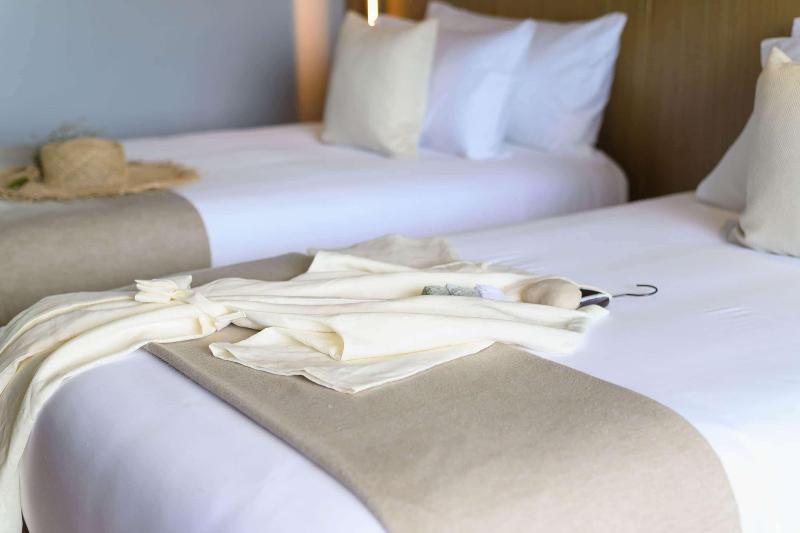 اتاق لوکس, Wyndham Grand Nai Harn Beach Phuket