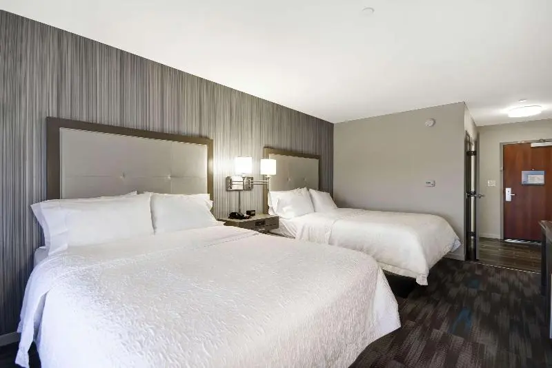 Deluxe Room King Size Bed