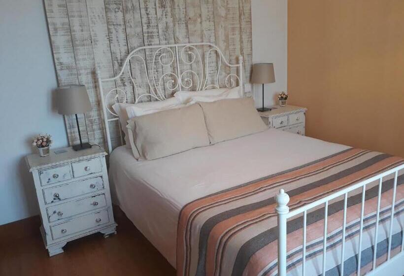 クラシックスイート, Casa Adega Do Mosteiro   Turismo Rural