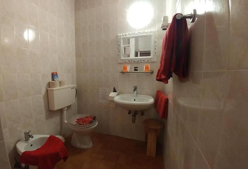 اتاق استاندارد با بالکن, Villa Senegačnik